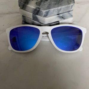 Oakley Frogskins polarized sunglasses